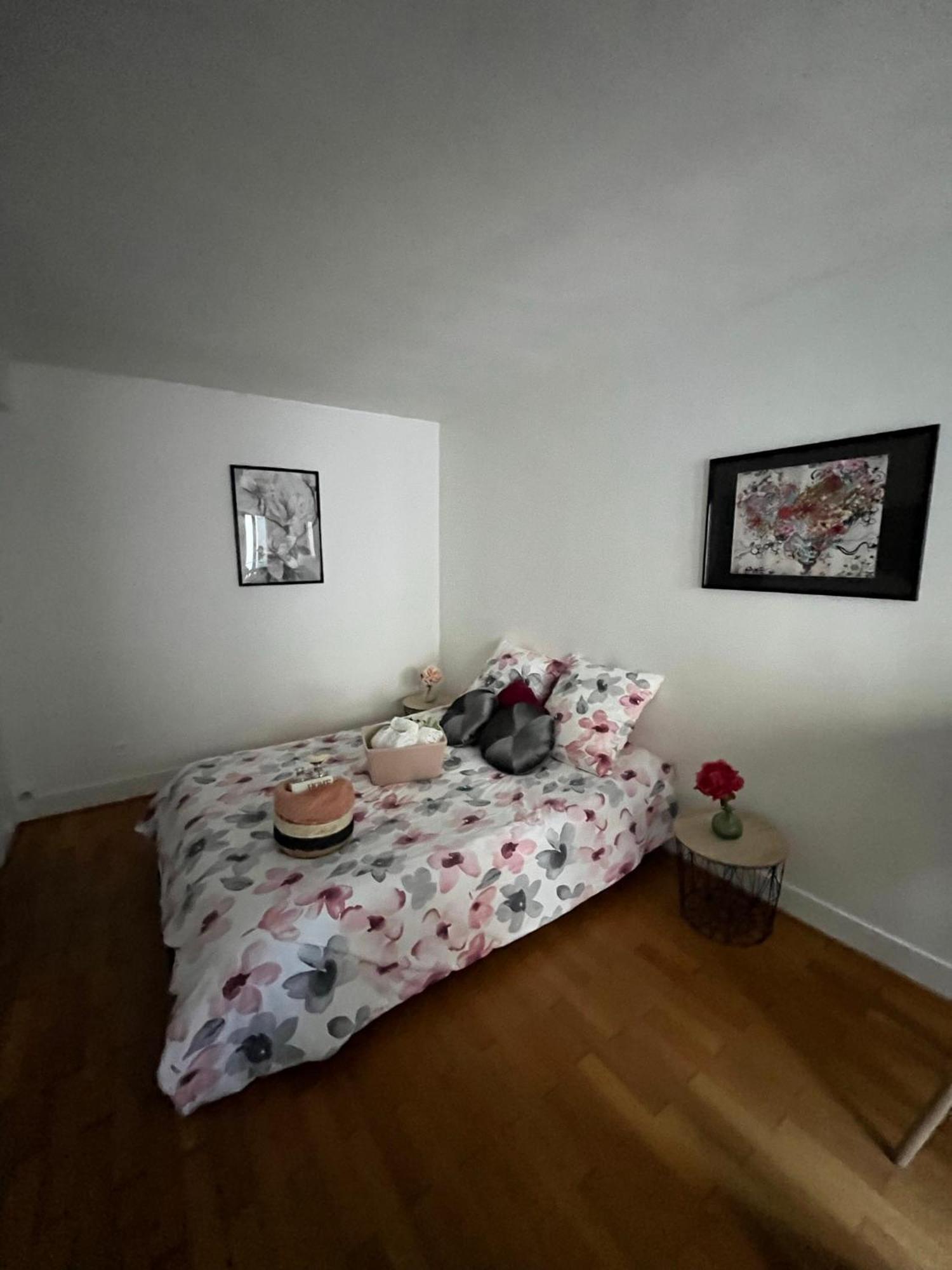 Les D'albatre, Le 44 Apartment